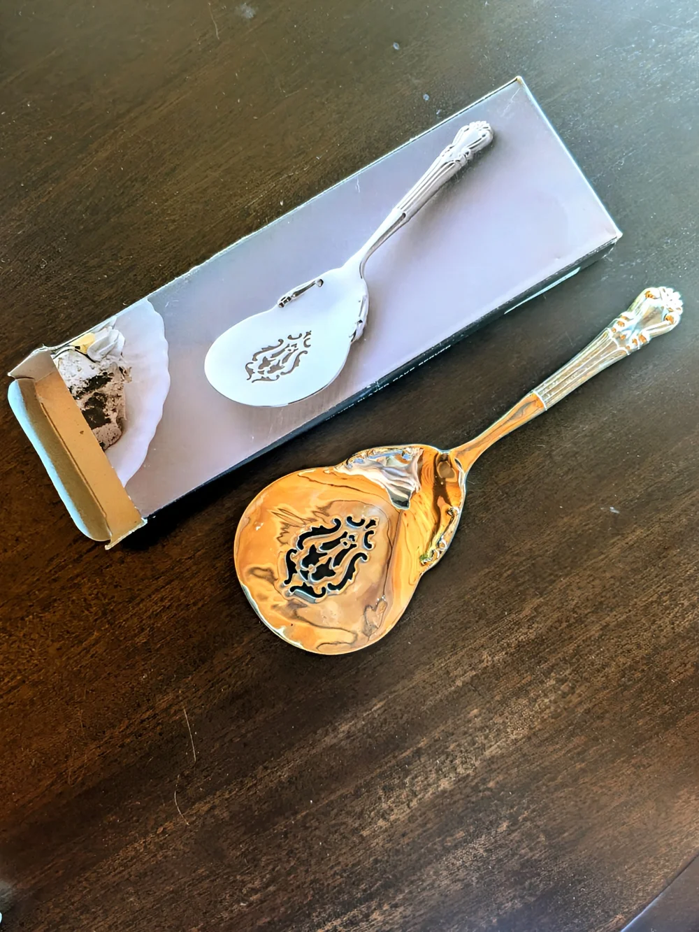 SILVER SELECTIONS Pierced Cake Server - 8.25
